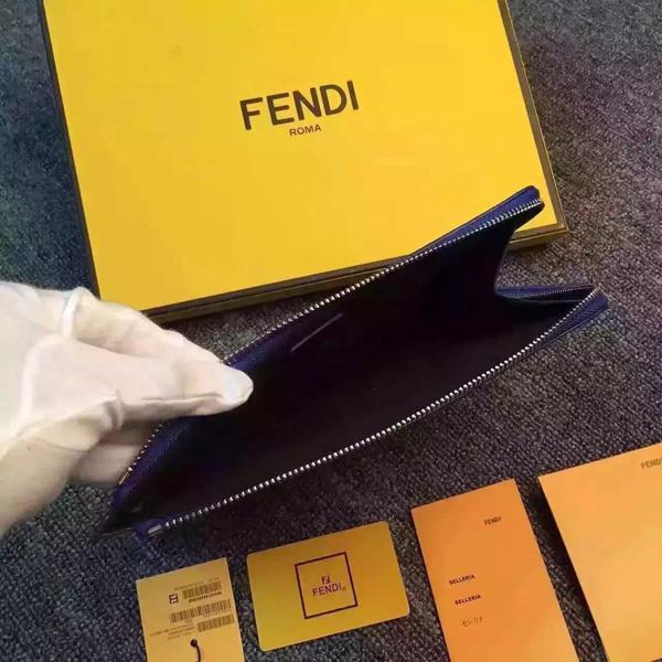 フェンディスーパーコピー FENDI *プレゼントにも*PORTACHIAVI CRAYONS*クラッチ 8AP15188EF0V1V